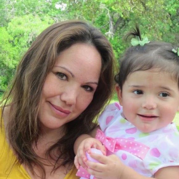 Meet your Posher, Arlene - Picture 1 of 1